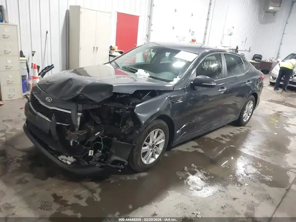 5XXGT4L34HG172156 2017 KIA OPTIMA - Image 2