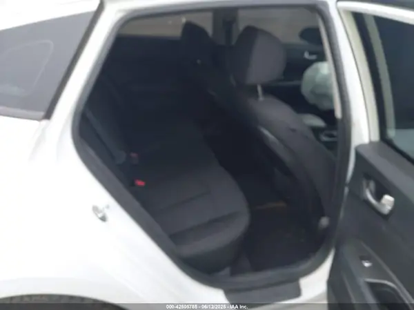 5XXGT4L34HG173436 2017 KIA OPTIMA - Image 8