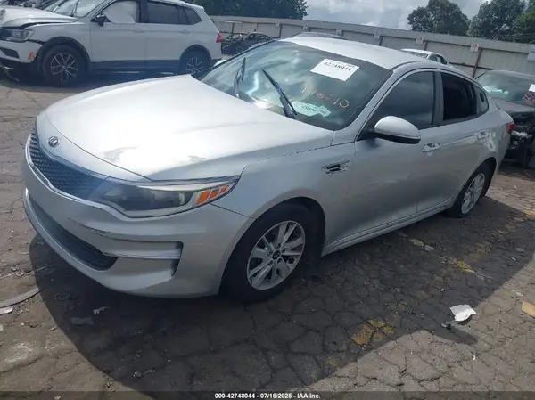 5XXGT4L34HG176210 2017 KIA OPTIMA - Image 2