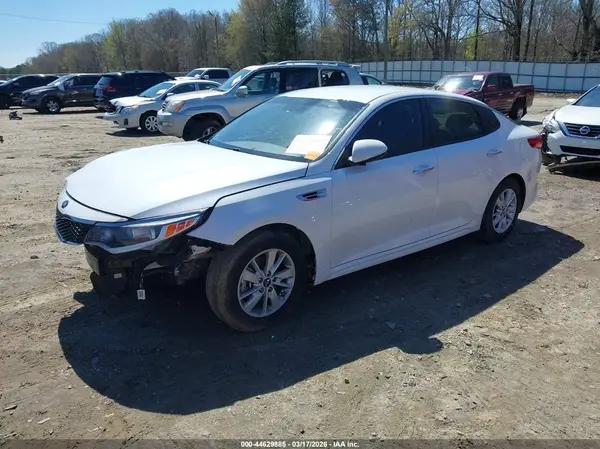 5XXGT4L34HG176465 2017 KIA OPTIMA - Image 2