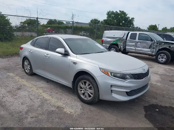 5XXGT4L34HG177308 2017 KIA OPTIMA - Image 1