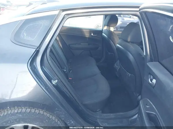 5XXGT4L34HG178121 2017 KIA OPTIMA - Image 8