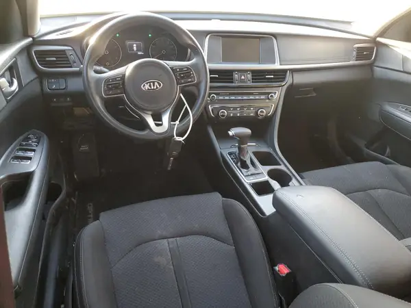 5XXGT4L34JG180585 2018 KIA OPTIMA - Image 8