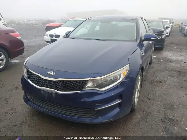 5XXGT4L34JG182918 2018 KIA OPTIMA - Image 2