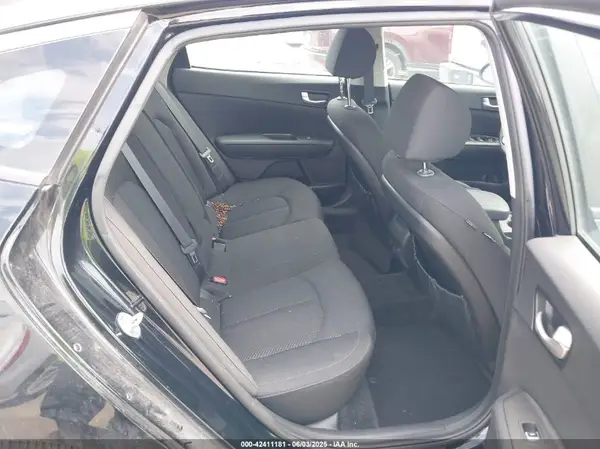 5XXGT4L34JG183535 2018 KIA OPTIMA - Image 8