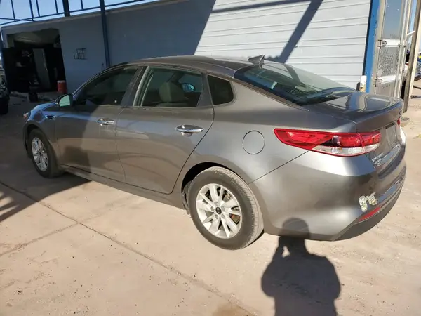 5XXGT4L34JG184071 2018 KIA OPTIMA - Image 2