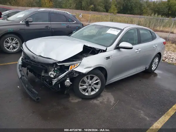 5XXGT4L34JG185706 2018 KIA OPTIMA - Image 2