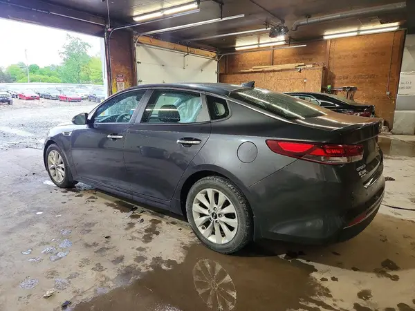 5XXGT4L34JG190114 2018 KIA OPTIMA - Image 2