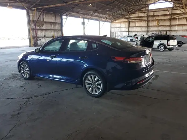5XXGT4L34JG191425 2018 KIA OPTIMA - Image 2