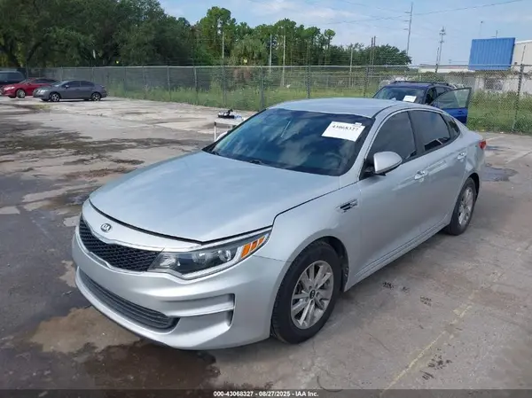 5XXGT4L34JG193224 2018 KIA OPTIMA - Image 2