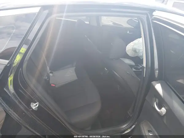 5XXGT4L34JG193627 2018 KIA OPTIMA - Image 8