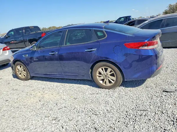 5XXGT4L34JG194308 2018 KIA OPTIMA - Image 2