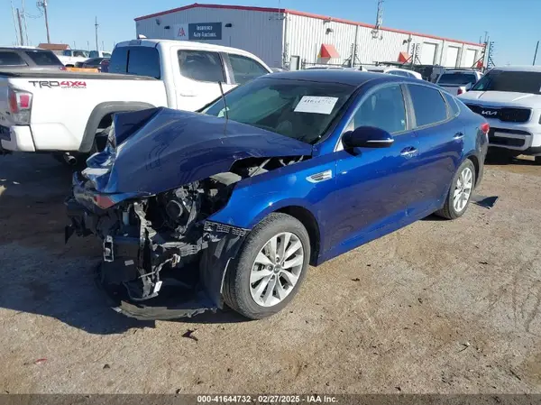 5XXGT4L34JG194647 2018 KIA OPTIMA - Image 2