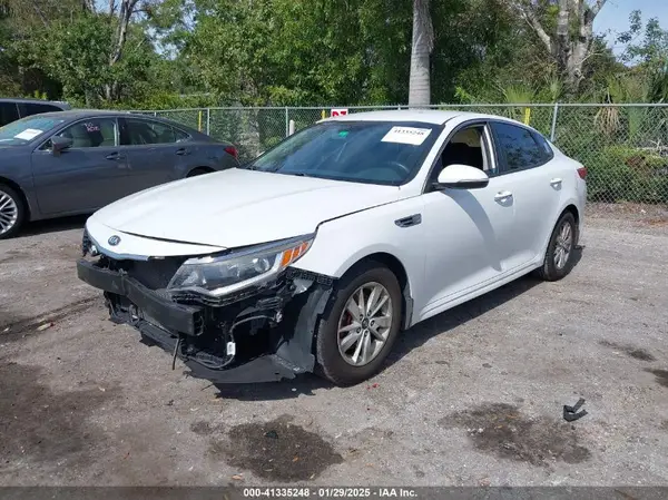 5XXGT4L34JG196074 2018 KIA OPTIMA - Image 2
