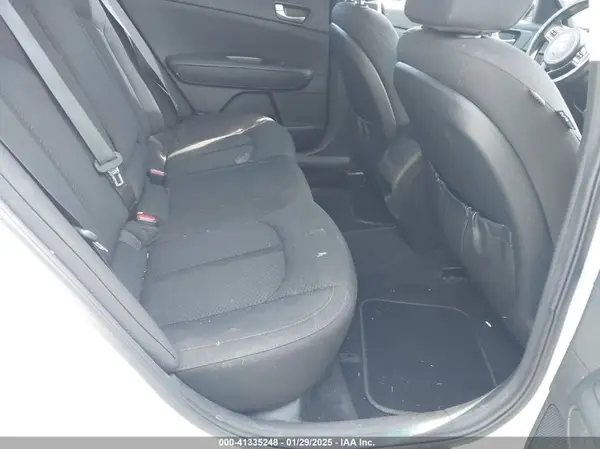 5XXGT4L34JG196074 2018 KIA OPTIMA - Image 8
