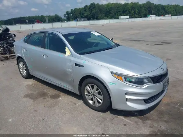 5XXGT4L34JG196429 2018 KIA OPTIMA - Image 1