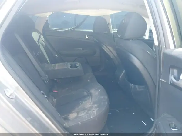 5XXGT4L34JG198472 2018 KIA OPTIMA - Image 8