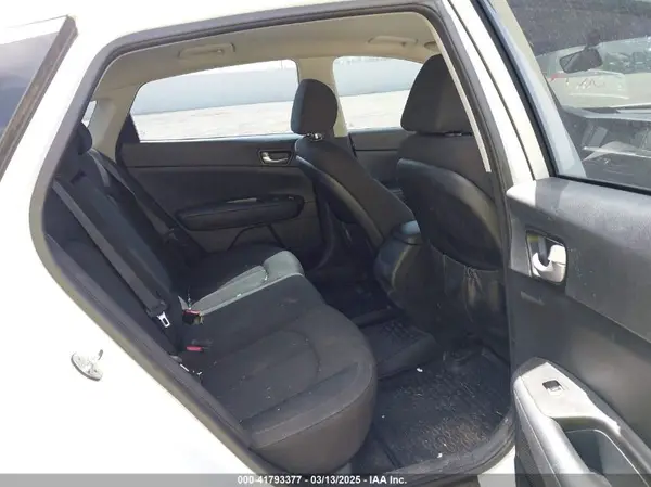 5XXGT4L34JG198567 2018 KIA OPTIMA - Image 8