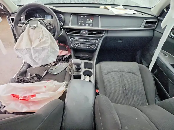5XXGT4L34JG198942 2018 KIA OPTIMA - Image 8