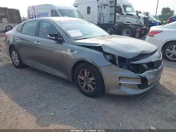 5XXGT4L34JG202682 2018 KIA OPTIMA - Image 1