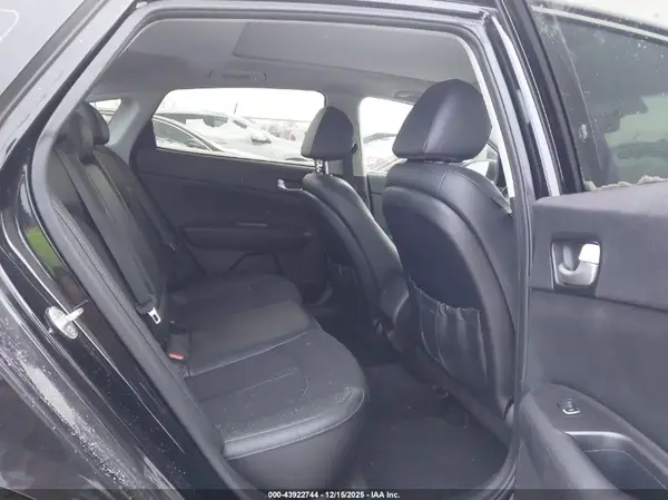 5XXGT4L34JG202763 2018 KIA OPTIMA - Image 8