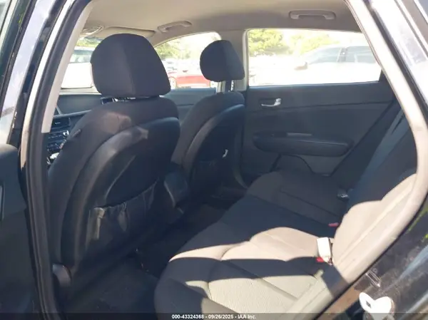 5XXGT4L34JG206831 2018 KIA OPTIMA - Image 8
