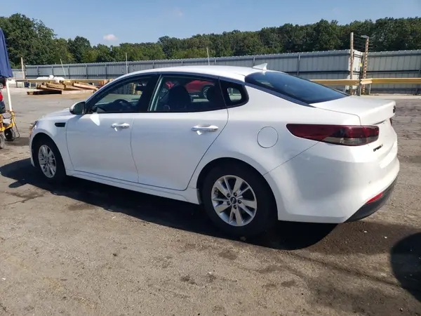 5XXGT4L34JG209258 2018 KIA OPTIMA - Image 2