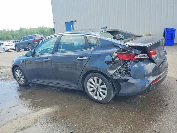 5XXGT4L34JG209535 2018 KIA OPTIMA - Image 2