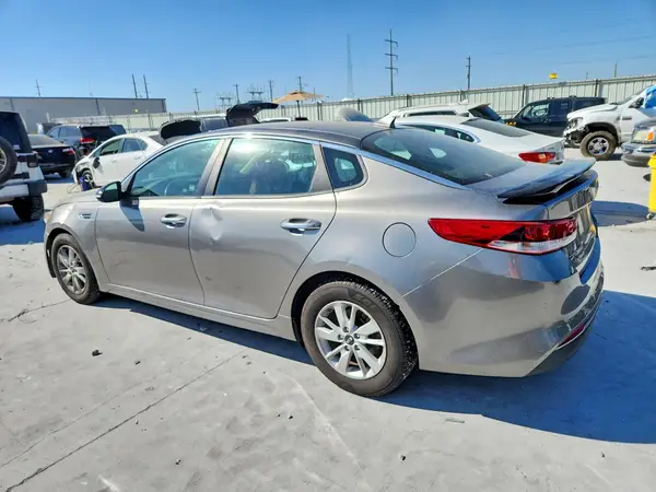 5XXGT4L34JG210328 2018 KIA OPTIMA - Image 2