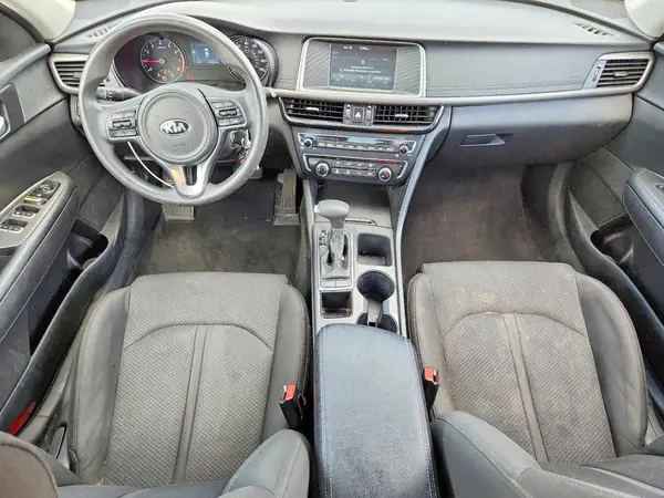 5XXGT4L34JG214413 2018 KIA OPTIMA - Image 8