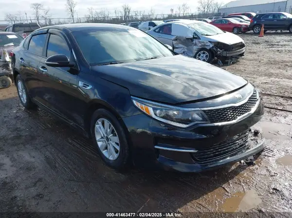 5XXGT4L34JG215786 2018 KIA OPTIMA - Image 1