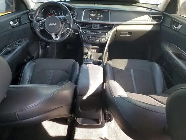 5XXGT4L34JG219465 2018 KIA OPTIMA - Image 8