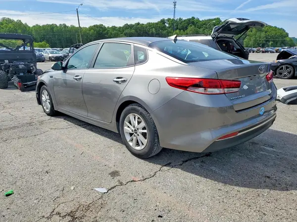 5XXGT4L34JG219613 2018 KIA OPTIMA - Image 2