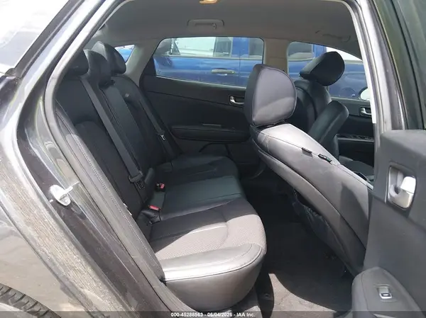 5XXGT4L34JG219871 2018 KIA OPTIMA - Image 8
