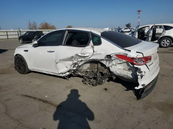 5XXGT4L34JG219904 2018 KIA OPTIMA - Image 2
