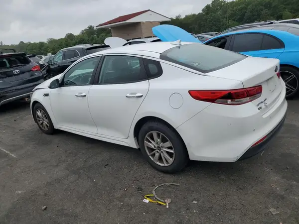 5XXGT4L34JG220440 2018 KIA OPTIMA - Image 2