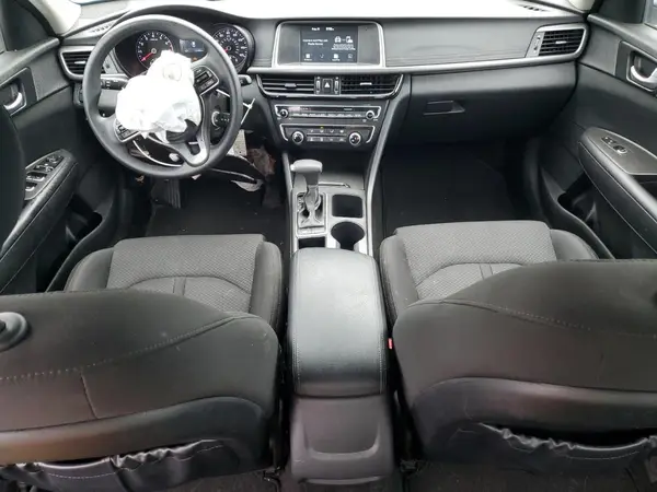 5XXGT4L34JG220440 2018 KIA OPTIMA - Image 8