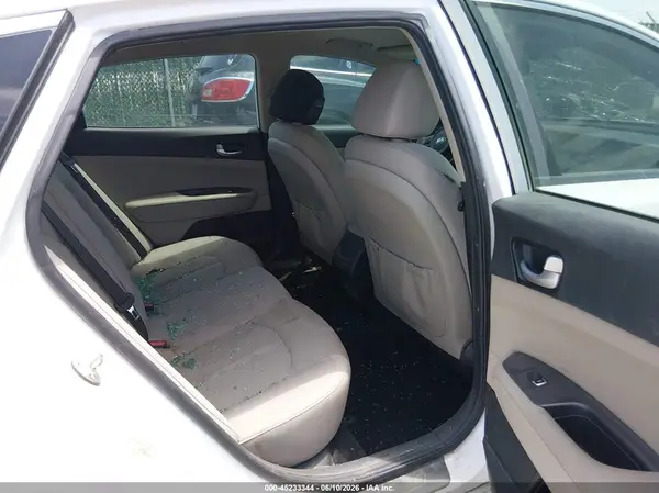 5XXGT4L34JG226089 2018 KIA OPTIMA - Image 8