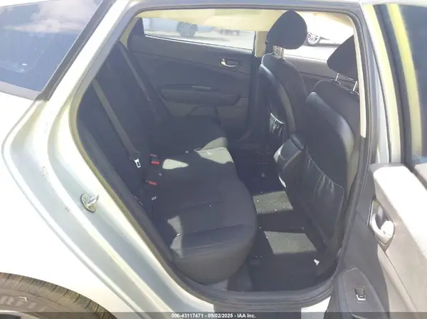 5XXGT4L34JG228294 2018 KIA OPTIMA - Image 8