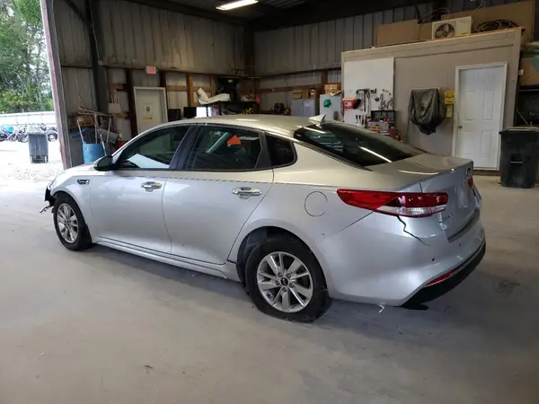 5XXGT4L34JG228974 2018 KIA OPTIMA - Image 2