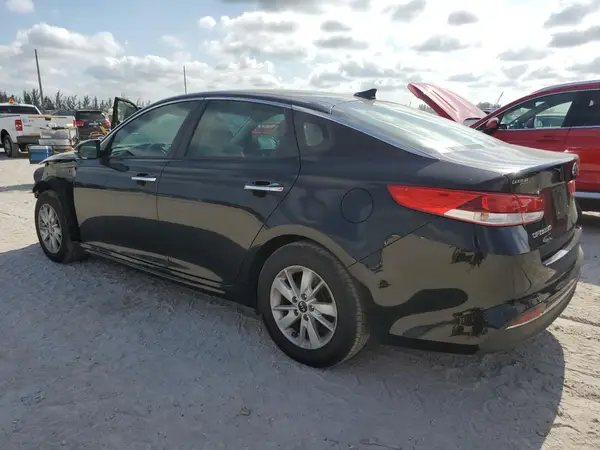 5XXGT4L34JG229767 2018 KIA OPTIMA - Image 2