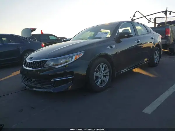 5XXGT4L34JG230644 2018 KIA OPTIMA - Image 2