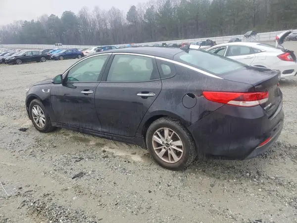 5XXGT4L34JG233902 2018 KIA OPTIMA - Image 2
