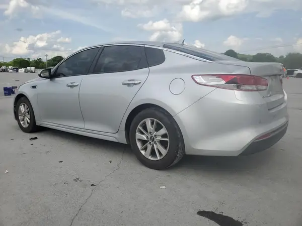5XXGT4L34JG234497 2018 KIA OPTIMA - Image 2