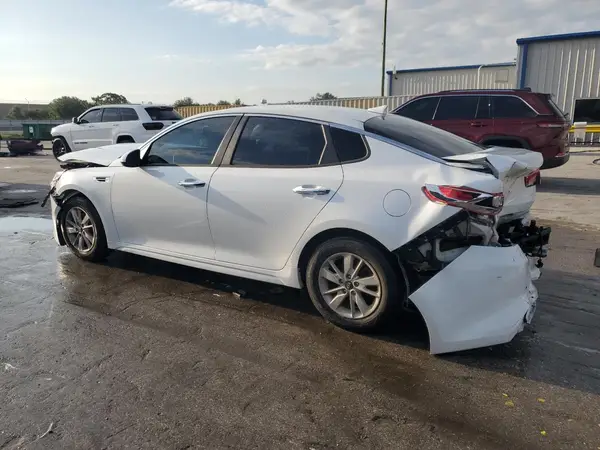 5XXGT4L34JG235018 2018 KIA OPTIMA - Image 2