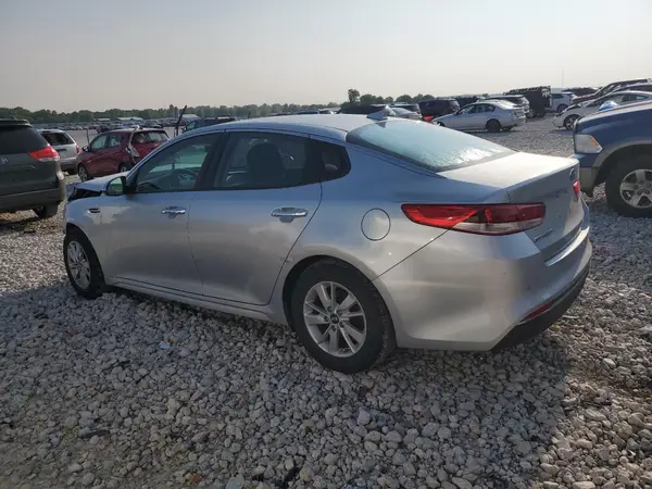 5XXGT4L34JG235245 2018 KIA OPTIMA - Image 2