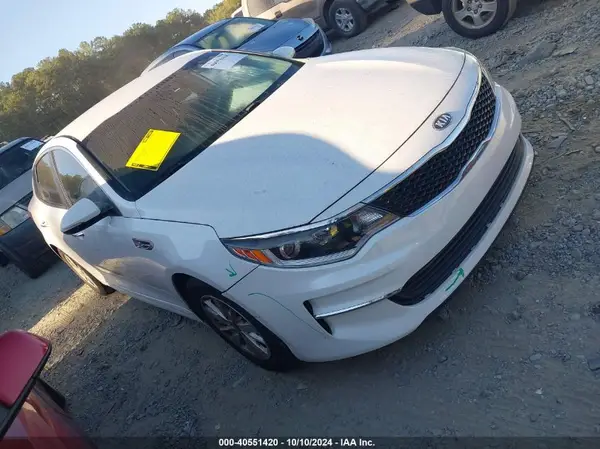 5XXGT4L34JG235519 2018 KIA OPTIMA - Image 1