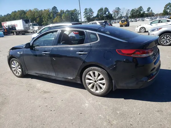 5XXGT4L34JG236332 2018 KIA OPTIMA - Image 2