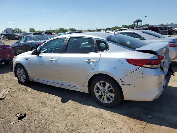 5XXGT4L34JG236752 2018 KIA OPTIMA - Image 2