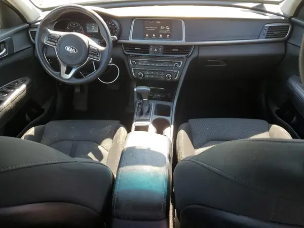 5XXGT4L34JG236752 2018 KIA OPTIMA - Image 8